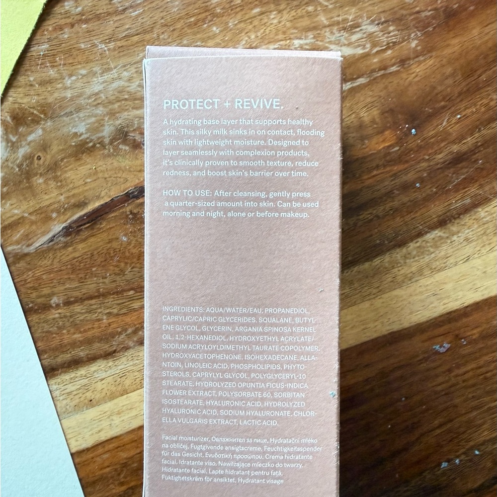 ILIA The Base Face Milk - Soft Pink - Picture 3 of 3